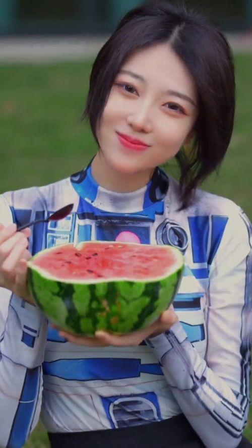 到我家吃田瓜,共享家的温馨时光